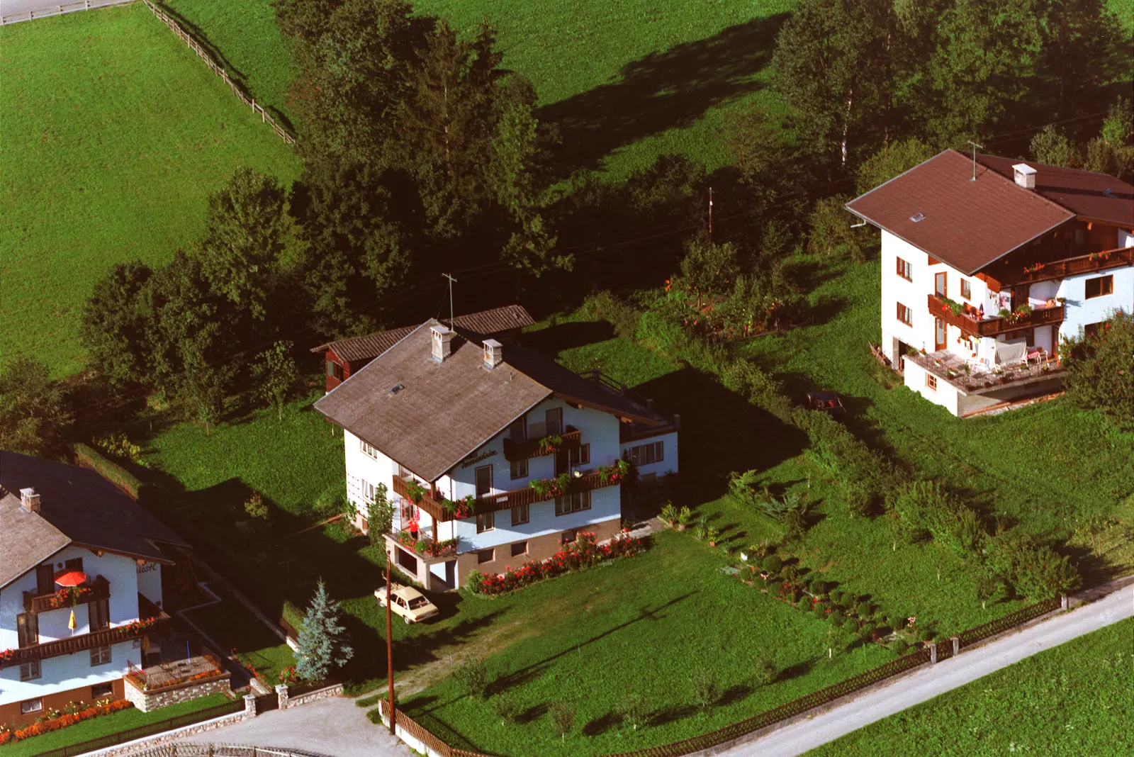Schrägluftbild Haus der Hebamme Schiestl