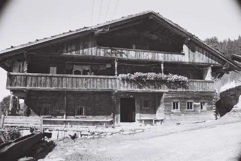 Hinterhöch